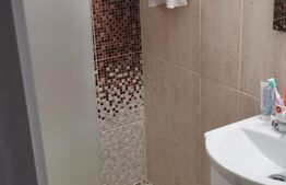 Apartament de 2 camere, decomandat, 40mp, zona Podul de Piatra