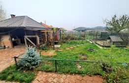 Casa cu 5 camere, beci, foisor, 176 mp, teren de 500 mp, Breazu