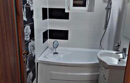 Apartament de 3 camere, decomandat, 76mp, zona Nicolina