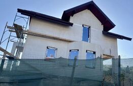 Casa cu 4 camere, 85mp utili, teren 500mp, zona Hlincea 