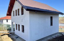 Casa cu 4 camere, 85mp utili, teren 500mp, zona Hlincea 