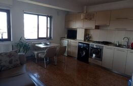 Apartament cu 3 camere, 68 mp, semidecomandat, central