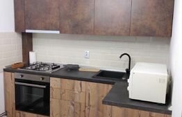 Apartament de 3 camere, decomandat, 70mp, zona Nicolina