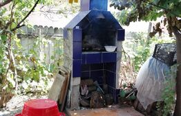 Casa de 3 camere, 100 mp utili, teren cu 1033 mp, Tomesti