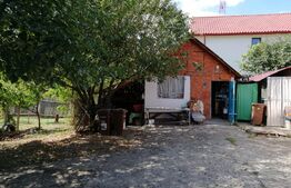 Casa de 3 camere, 100 mp utili, teren cu 1033 mp, Tomesti