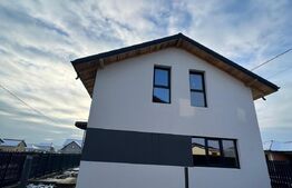 Casa de 4 camere, dressing, 117 mp utili, Breazu