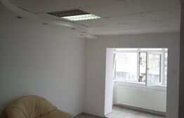 Apartament cu 3 camere, 60 mp, decomandat, Mircea Cel Batran