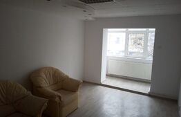 Apartament cu 3 camere, 60 mp, decomandat, Mircea Cel Batran