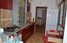 Apartament de 3 camere, decomandat, 92mp, zona Bucsinescu
