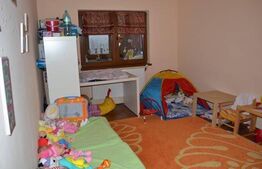 Apartament de 3 camere, decomandat, 92mp, zona Bucsinescu