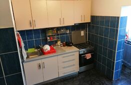 Apartament cu 3 camere, 86 mp, decomandat, Nicolina