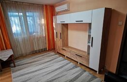 Apartament cu 3 camere, 40 mp, semidecomandat, Alexandru cel Bun