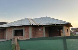 Casa al rosu 4 camere, 170 mp utili, 1000 mp teren, Valea Adanca