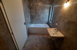 Casa 4 camere, 3 bai, canalizare, teren 450 mp, Barnova