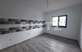 Casa cu 4 camere, 94 mp, teren de 500 mp, Holboca