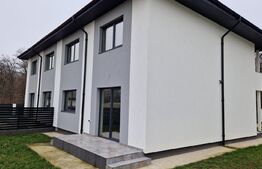 Casa tip duplex, 140 mp, 450 mp teren, padurea Uricani