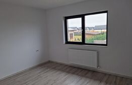 Casa tip duplex, 140 mp, 450 mp teren, padurea Uricani