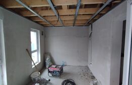 Casa plan parter, 85 mp utili, 700 mp, la strada, Letcani