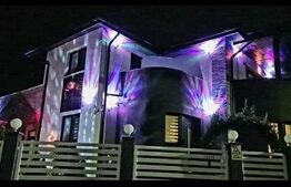 Casa 4 camere, 321 mp, Central