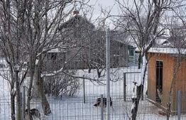 Casa 3 camere, 120 mp, Comuna Grajduri