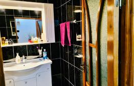 Apartament 3 camere, 95 mp, localitatea Cotnari