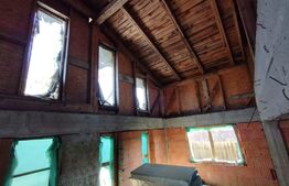 Casa la rosu, 144 mp utili, 500 mp teren, Vale Adanca 