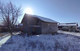 Casa la rosu, 144 mp utili, 500 mp teren, Vale Adanca 