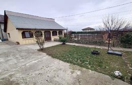 Casa de 3 camere , 400 mp teren in Horpaz