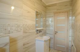 Casa 3 camere, 2 bai,100 mp utili, 500 mp, Valea Adanca