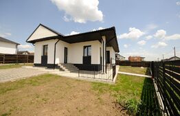 Casa 3 camere, 2 bai,100 mp utili, 500 mp, Valea Adanca