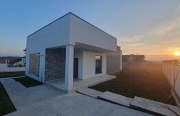 Casa Individuala Stil Mediteranean 111 mp utili, 615 mp teren,  5 Drumuri Valea Adanca