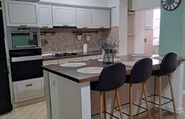 Apartament de 3 camere, 75mp, zona Garii