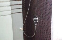 Apartament de 3 camere, decomandat, 75mp, zona Centrală 