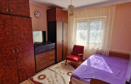 Apartament de 2 camere, decomandat, 40mp, zona Nicolina