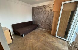 Apartament de 3 camere, zona Alexandru cel Bun
