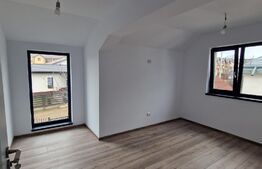 Casa cu 4 camere, 107 mp, 380 mp de teren, Valea Adanca