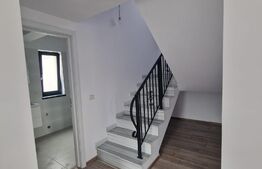 Casa cu 4 camere, 107 mp, 380 mp de teren, Valea Adanca