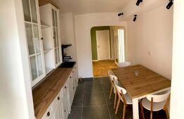 Apartament de 3 camere, decomandat, 80mp, zona Ultracentrală