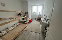 Apartament de 3 camere, decomandat, mobilat si utilat