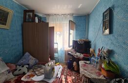 Apartament de 4 camere, decomandat, etajul 1, zona Alexandru cel Bun