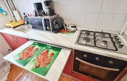 Apartament de 3 camere, semidecomandat, 52 mp, Mircea cel Batran