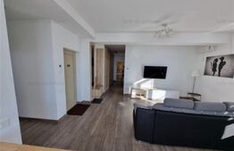 Apartament tip penthouse de 3 camere, semidecomandat, 130mp, zona Tatarasi 