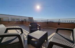 Apartament tip penthouse de 3 camere, semidecomandat, 130mp, zona Tatarasi 