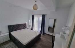 Apartament tip penthouse de 3 camere, semidecomandat, 130mp, zona Tatarasi 