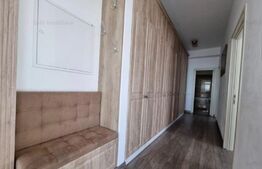 Apartament tip penthouse de 3 camere, semidecomandat, 130mp, zona Tatarasi 