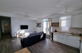 Apartament tip penthouse de 3 camere, semidecomandat, 130mp, zona Tatarasi 