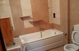 Apartament de 3 camere, decomandat, 72mp, zona Ultracentrala