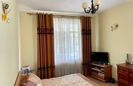 Casa de 352mp, zona Copou