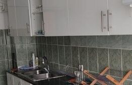 Apartament 3 camere, 74 mp, decomandat, zona Ultracentrala