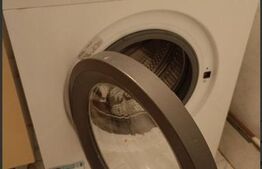 Apartament 3 camere zona Pacurari